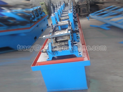 Welded pipe milling machine